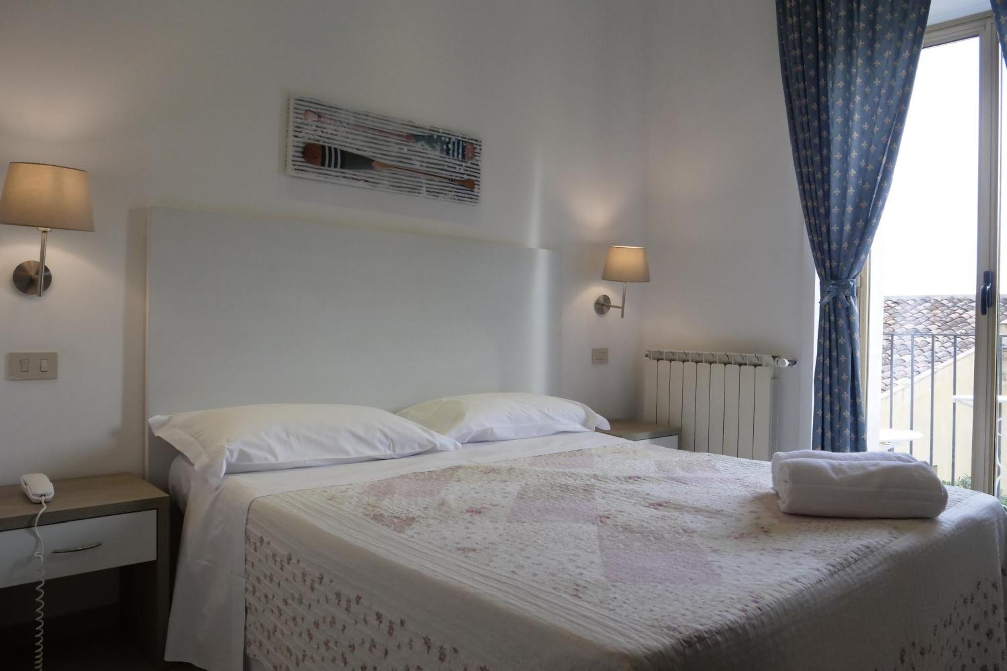 טאורמינה Hotel Elios Tao מראה חיצוני תמונה