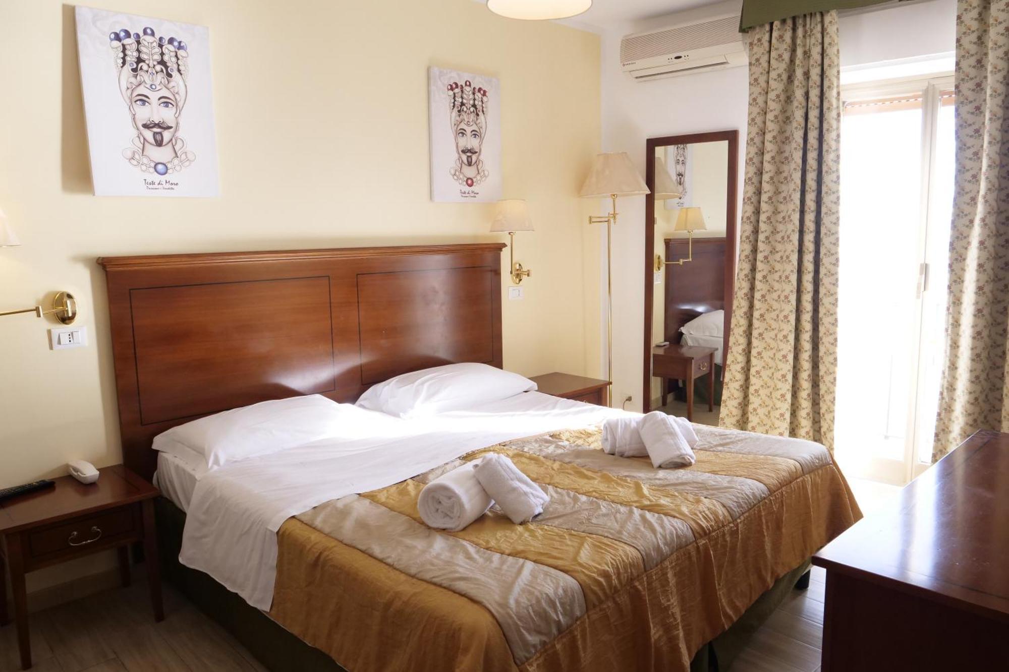 טאורמינה Hotel Elios Tao מראה חיצוני תמונה