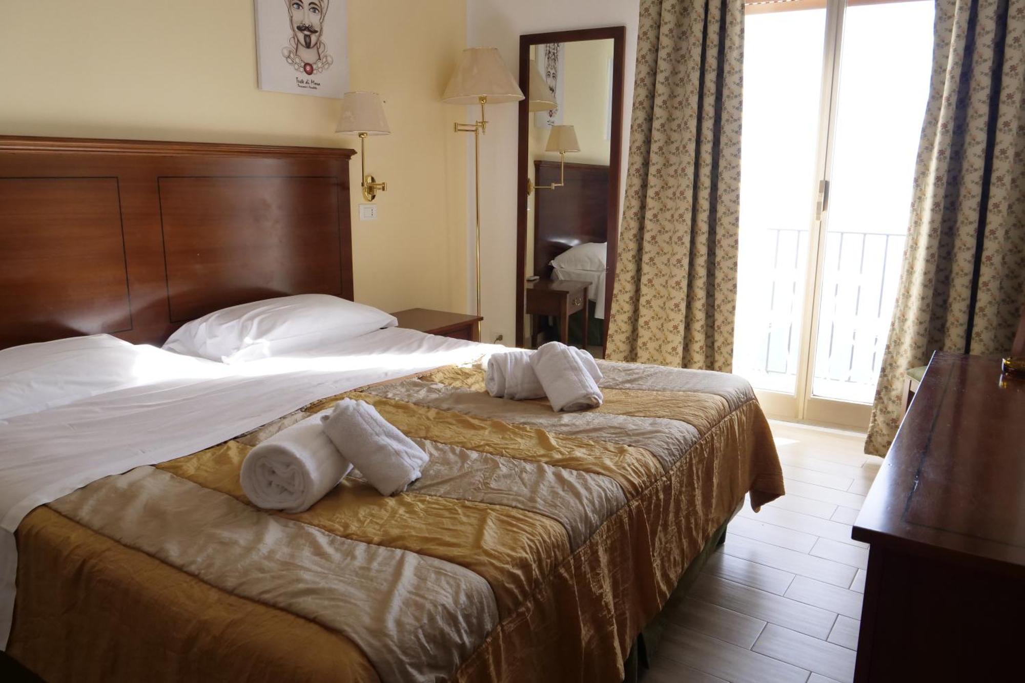 טאורמינה Hotel Elios Tao מראה חיצוני תמונה